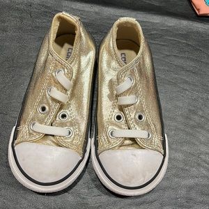 gold Converse